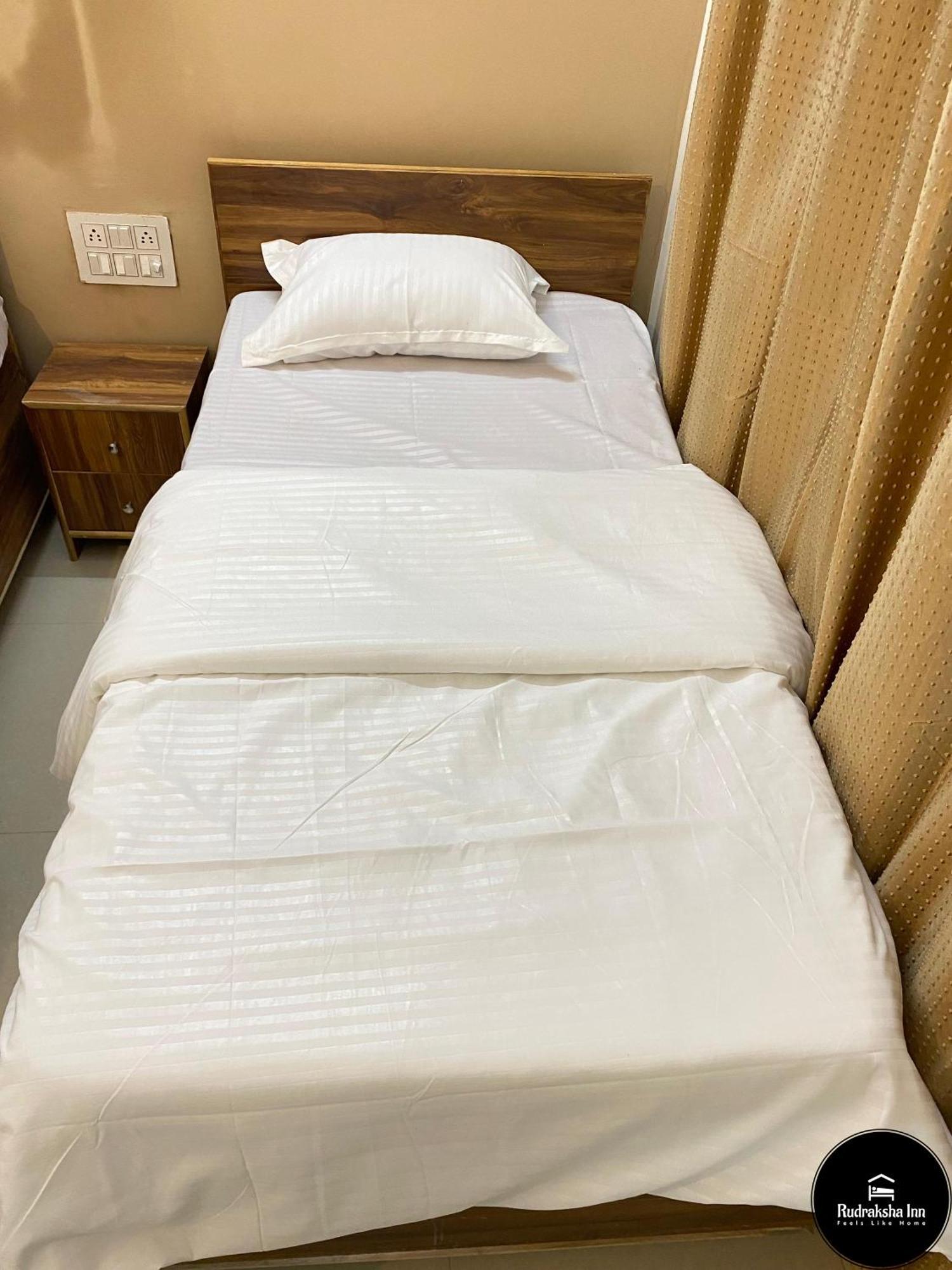 Rudraksha Inn - Varanasi — Photos 2